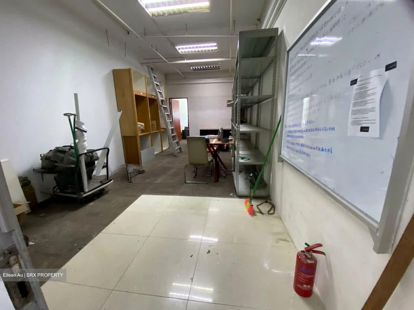Hola Centre (D14), Factory #574081811